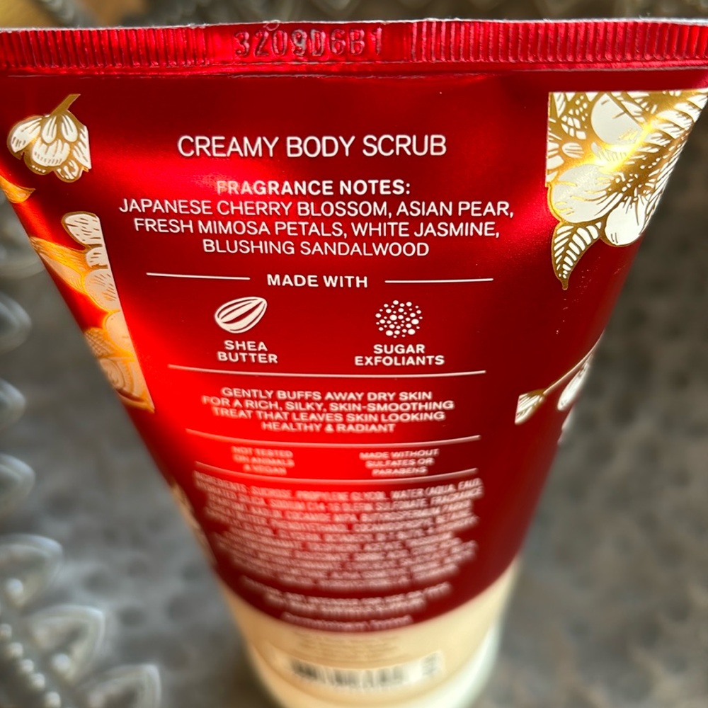 NEW! BATH & BODY WORKS Creamy Body Scrub JAPANESE CHERRY BLOSSOM Shea Butter - Picture 8 of 13